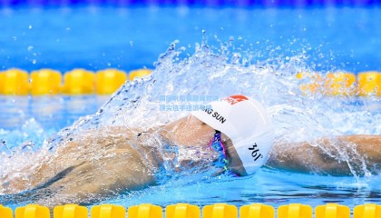 【 mk体育资讯】国际帆船赛巅峰对决,顶尖选手逐浪争锋