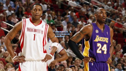 【 mk体育资讯】冰球联赛激战正酣,豪门对决引爆球迷热情,新秀表现抢眼