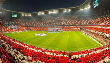 mk体育app下载:C罗梅开二度助利雅得胜利逆转取胜,继续领跑沙特联赛积分榜