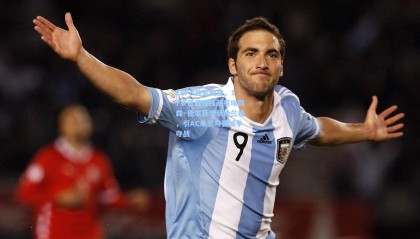  mk体育app下载_ESPN独家聚焦，17岁巴西锋线新星埃默森·德尔获誉新哈兰德，引AC米兰与曼城争夺战